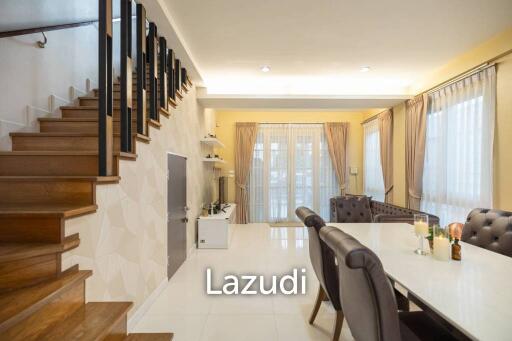 3 Bed 3 Bath 280 SQ.M Bless town Sukhumvit 50