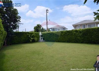 180 Sqm., 3 Beds, 3 Baths Townhouse listed for ฿ 7,690,000.