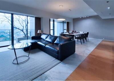 High-Floor 3 Bedroom Condominium with Unobstructed Views at The Met - 920071001-12385
