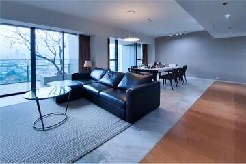 High-Floor 3 Bedroom Condominium with Unobstructed Views at The Met - 920071001-12385