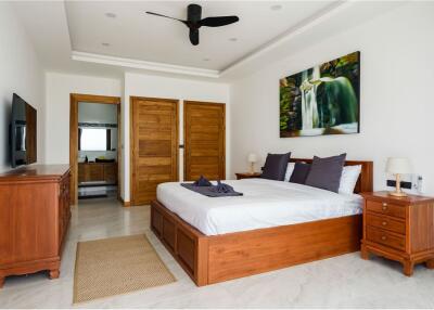 Stunning 4 Bedrooms Villa in Chaweng Noi