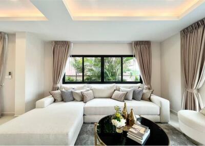 221 Sqm., 3 Beds, 4 Baths Townhouse listed for ฿ 7,800,000.