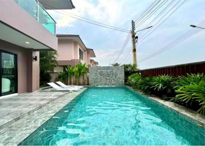 221 Sqm., 3 Beds, 4 Baths Townhouse listed for ฿ 7,800,000.