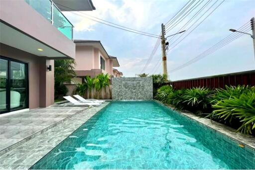 221 Sqm., 3 Beds, 4 Baths Townhouse listed for ฿ 7,800,000.