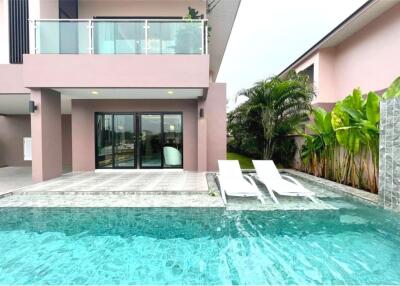 221 Sqm., 3 Beds, 4 Baths Townhouse listed for ฿ 7,800,000.