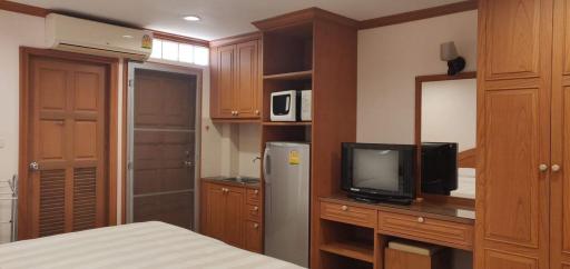 Studio Thip House Condo for Rent