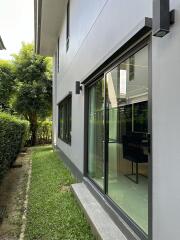 sale! Beautiful house, Setthasiri Krungthep Kreetha 2, house next to Brighton College International