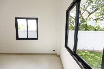 house for sale, 3 bedrooms, 2 bathrooms, San Kamphaeng, Buak Khang