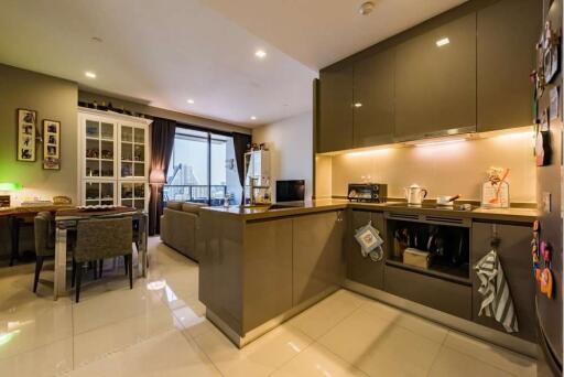 Affordable Luxury at M Silom: Spacious Rooms and Prime Location near BTS Chong Nonsi - 920071065-265