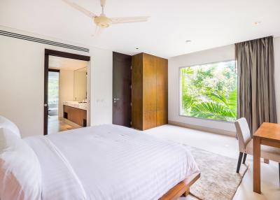 Elegant 3 Bedroom Duplex in Yamu for Sale