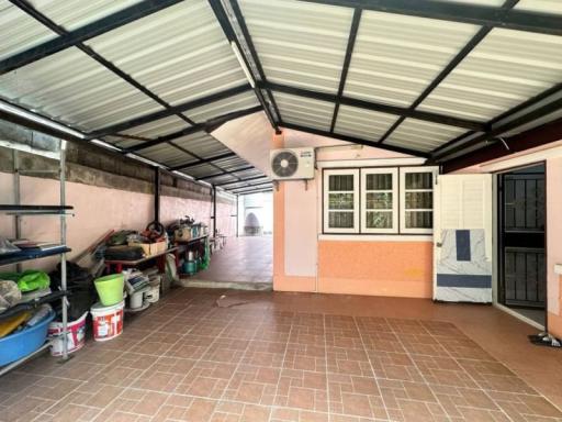 Single house for sale in Sriracha, Phasuk Village.