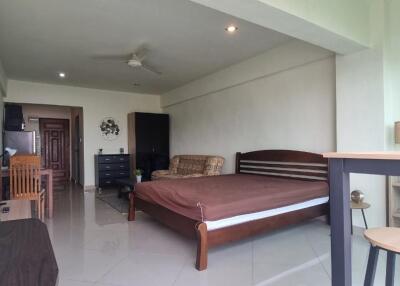 Studio for Rent in Sombat Condominium