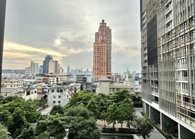 Modern Condo Sukhumvit 24 Sale