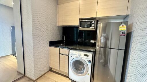 Modern Condo Sukhumvit 24