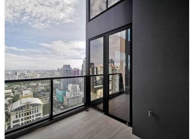 The Lofts Silom condo for rent