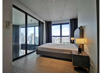 The Lofts Silom condo for rent