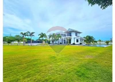 Elegant Quality Villa Near BlacMountain - 920601001-217