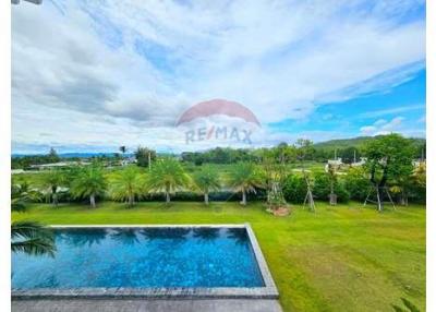 Elegant Quality Villa Near BlacMountain