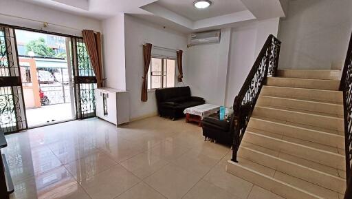 South Pattaya 3 Storey House for Rent