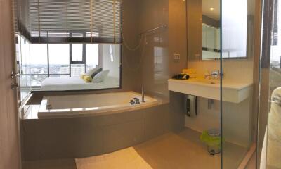 2 Bedrooms 2 Bathrooms Size 72sqm Rhythm Ekkamai for Rent 65,000 THB