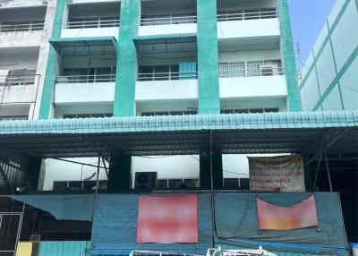 Commercial Building Pathum Thani