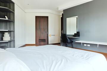 2 bedroom Condo in The Club House Residence Pratumnak