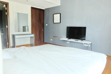 2 bedroom Condo in The Club House Residence Pratumnak