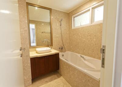 3 Bedrooms 3 Bathrooms Size 140sqm.Baan Siri Ruedee for Rent 68,000 THB
