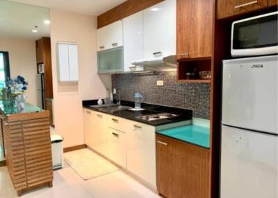 2 Bedrooms 2 Bathrooms Size 63sqm. Sukhumvit Living Town for Rent 40,000 THB