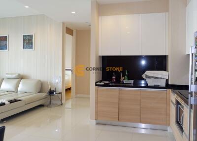 คอนโดนี้ มีห้องนอน 2 ห้องนอน  อยู่ในโครงการ คอนโดมิเนียมชื่อ Reflection Jomtien Beach Pattaya 