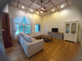 Fantasia Villa 2 - For rent: THB 75,000/Month - 280sqm - 3+1 bed and 4,5 bath