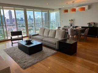 3 Bedrooms 3 Bathrooms Size 170sqm. Capital Tower for Rent 80,000 THB