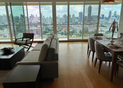 3 Bedrooms 3 Bathrooms Size 170sqm. Capital Tower for Rent 80,000 THB