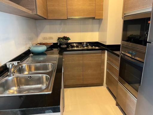 3 Bedrooms 3 Bathrooms Size 170sqm. Capital Tower for Rent 80,000 THB