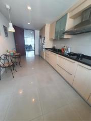 4 Bedrooms 4 Bathrooms Size 270sqm. Sathon Gallery Residences for Rent 100,000 THB