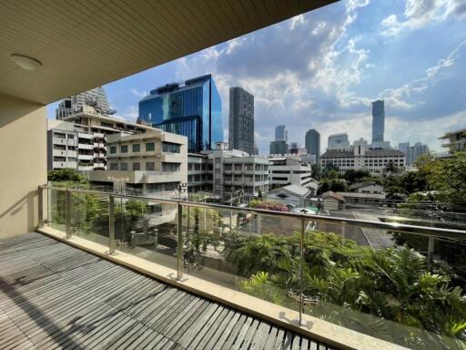 2 Bedrooms 2 Bathrooms Size 106sqm. The Legend Saladaeng for Rent 65,000 THB