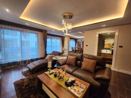 Luxurious two bedroom Condo in East Pattaya