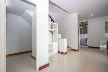 Partly Furnished 3 Bed Townhouse at San Sai Noi