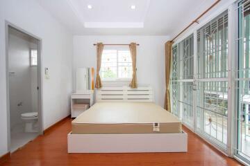 Partly Furnished 3 Bed Townhouse at San Sai Noi