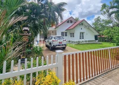 Chalong Home with Expansive Garden