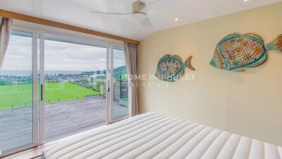Sea View 3-Bed Penthouse in Kamala