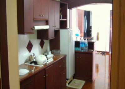 164 sqm 3 bedroom condo for sale or rent