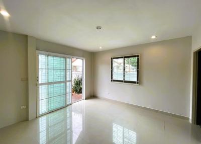 Beautiful 1-storey house in East-Pattaya