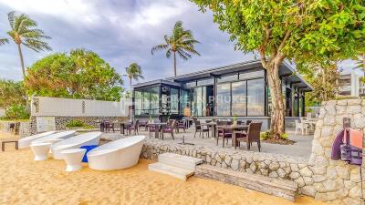 Absolute Beachfront Villa in Natai