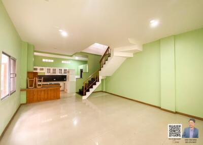 4 Story Townhouse for Sale in City Park Pattanakarn 38