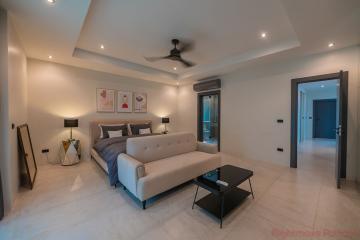 5 Bed House For Sale In East Pattaya - Siam Royal View