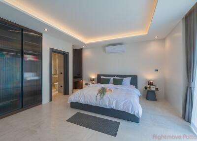 5 Bed House For Sale In East Pattaya - Siam Royal View