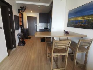 For RENT : Sky Walk Condominium / 2 Bedroom / 1 Bathrooms / 60 sqm / 35000 THB [R11209]