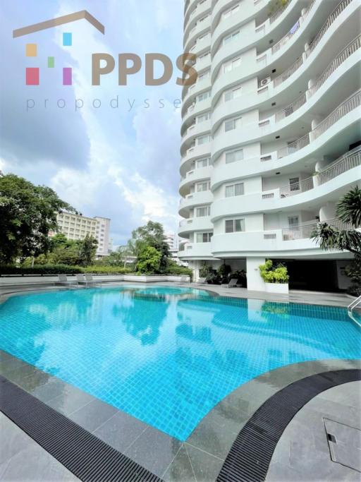 3 Bedrooms for rent at Sathorn