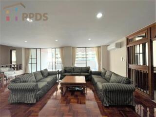 Big balcony 3 bedrooms for rent near BTS Asoke